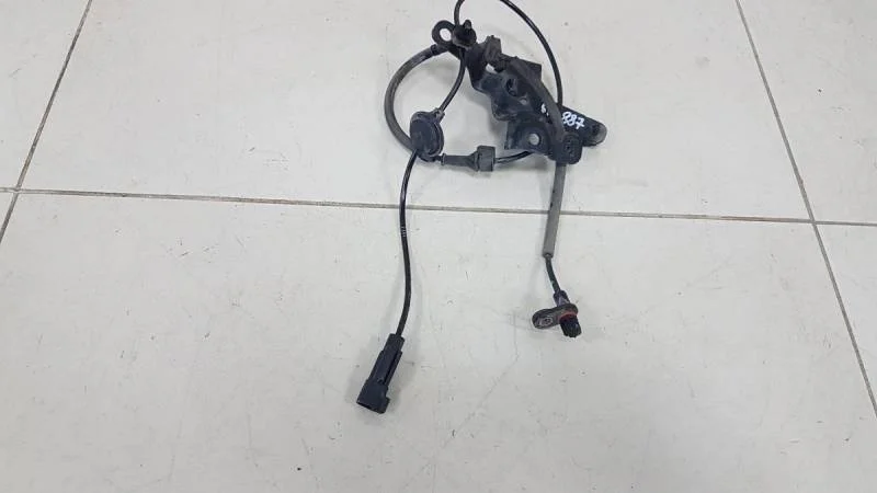 Датчик ABS задний левый Mitsubishi ASX (GA) 2010>