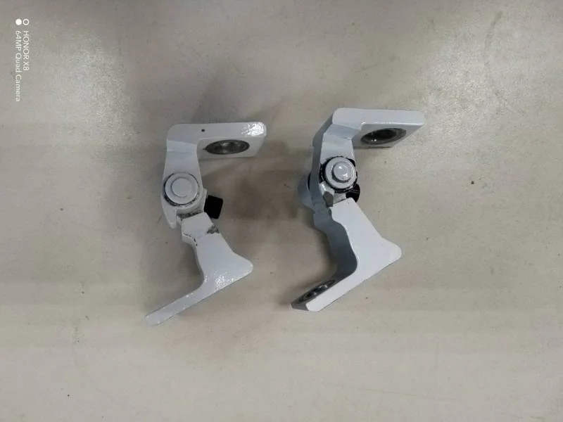 Петля двери Volkswagen Polo (Sed RUS) 2011>