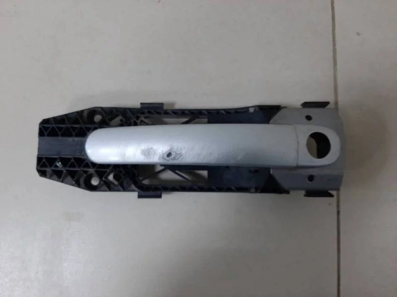 Ручка двери передней наружная правая Volkswagen Polo (Sed RUS) 2011>