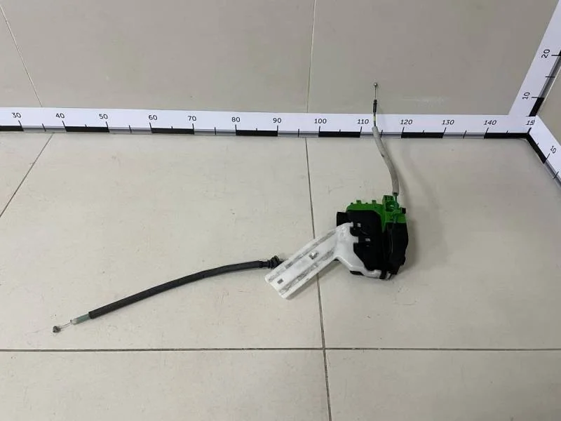 Замок двери задней левой Hyundai i40 (VF) 2011>