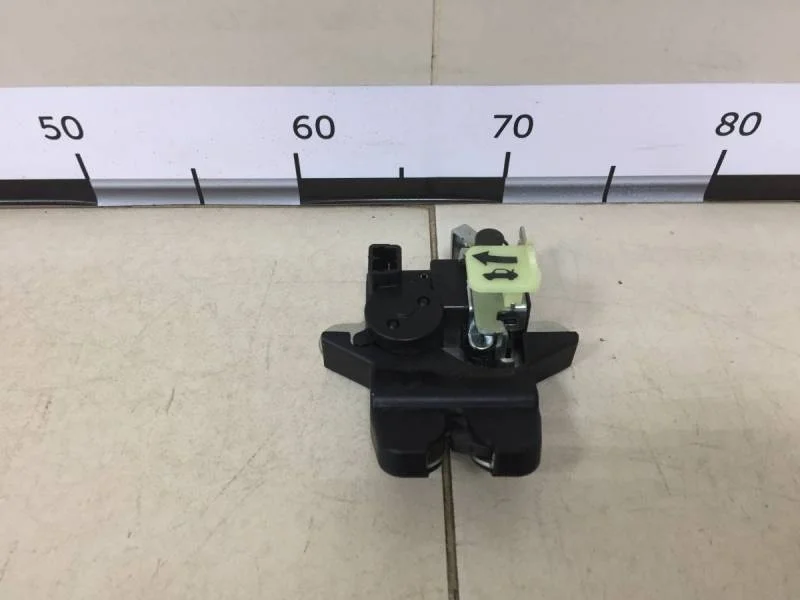 Замок багажника Hyundai i40 (VF) 2011>