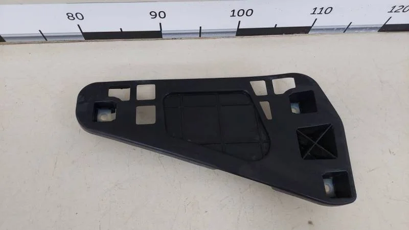 Кронштейн заднего бампера левый Kia Ceed (ED) 2007-2012