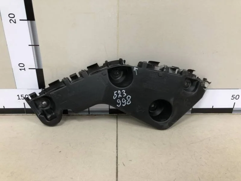 Кронштейн заднего бампера правый Renault Duster 2012>