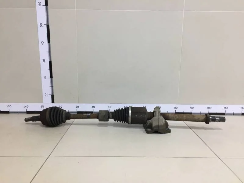 Полуось передняя правая Renault Duster 2012>