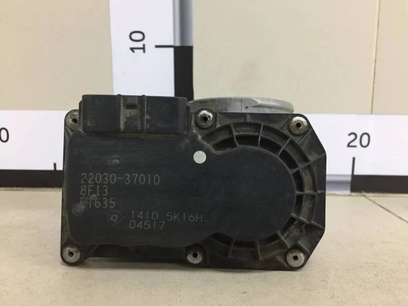 Заслонка дроссельная электрическая Toyota Corolla E150 2006-2013