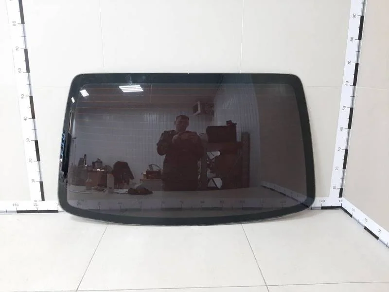 Стекло заднее Chevrolet Aveo T250 2005-2011