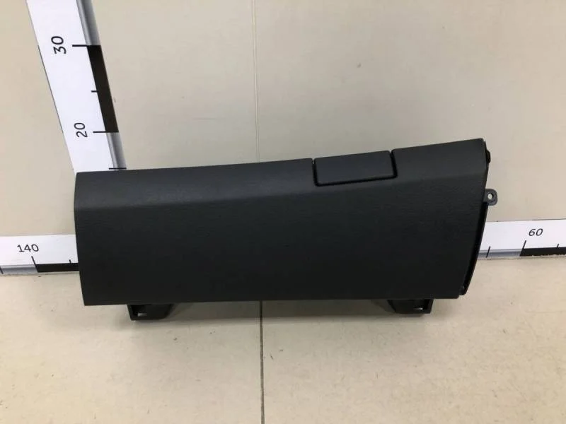 Бардачок Toyota Corolla E150 2006-2013