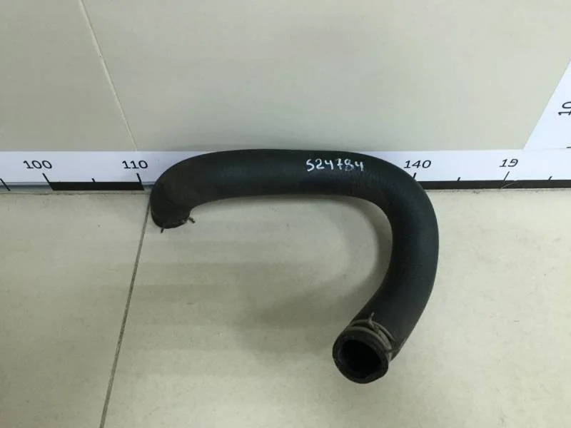 Патрубок радиатора охлаждения Toyota Corolla E150 2006-2013