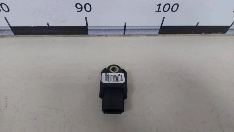 Датчик AIR BAG Toyota Corolla E150 2006-2013