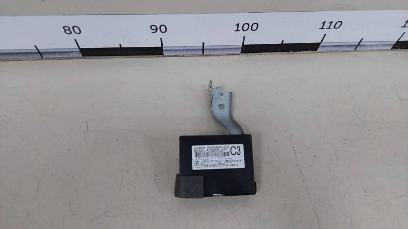 Блок электронный Toyota Corolla E150 2006-2013