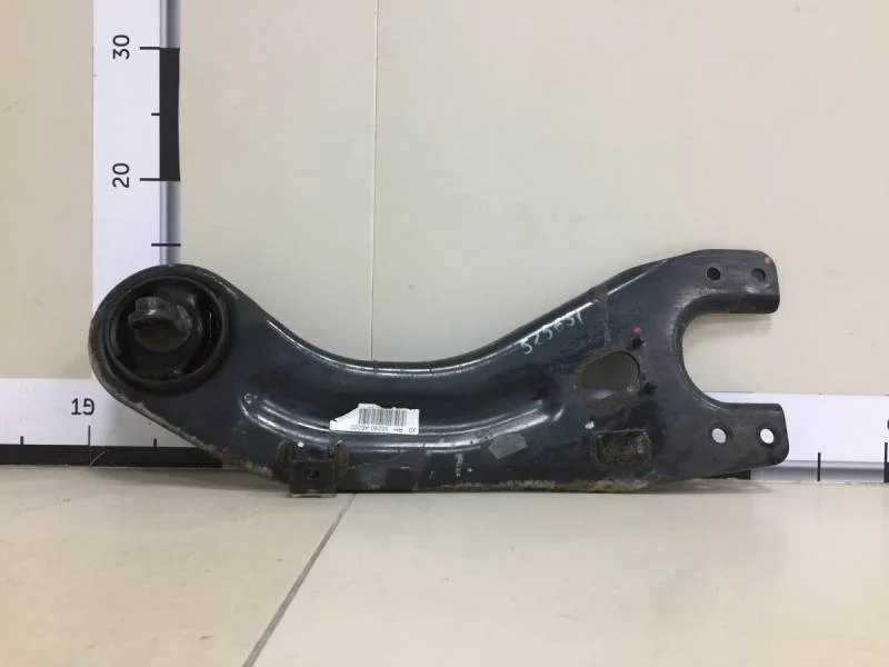 Рычаг задний продольный правый Kia Ceed (JD) 2012-2018