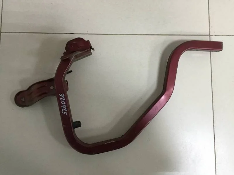 Петля крышки багажника Renault Logan (1) 2005-2014