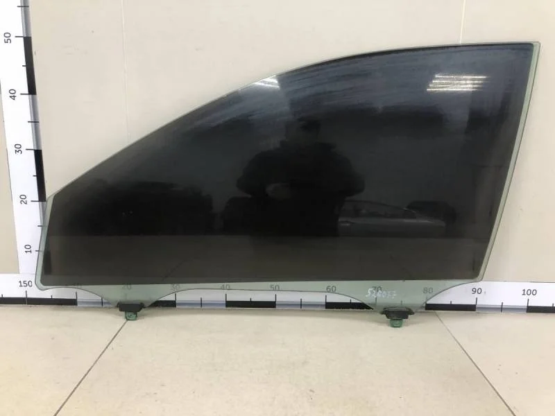 Стекло двери передней левой Toyota Camry (V40) 2006-2011