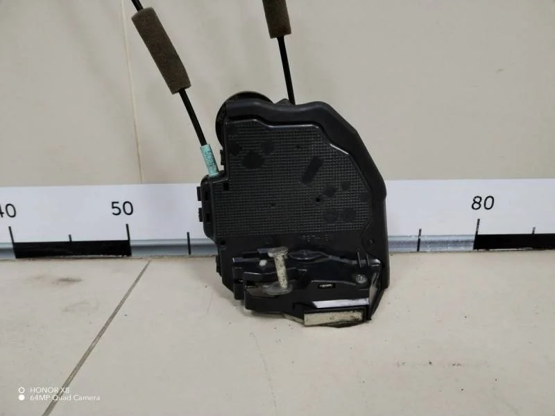 Замок двери задней левой Toyota Camry (V40) 2006-2011