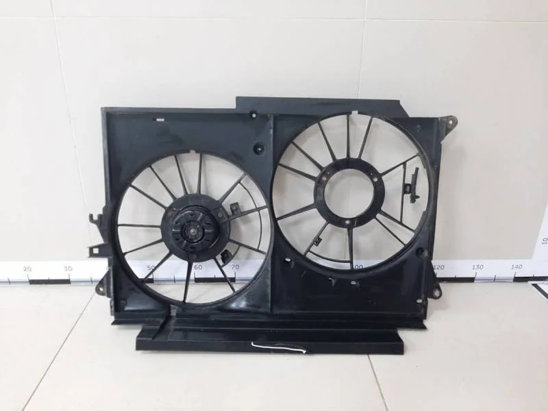 Диффузор вентилятора Toyota Rav 4 (A30) 2006-2013