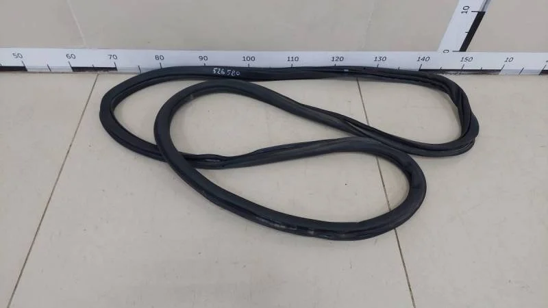 Уплотнитель проема двери задней левой Volkswagen Polo (Sed RUS) 2011>