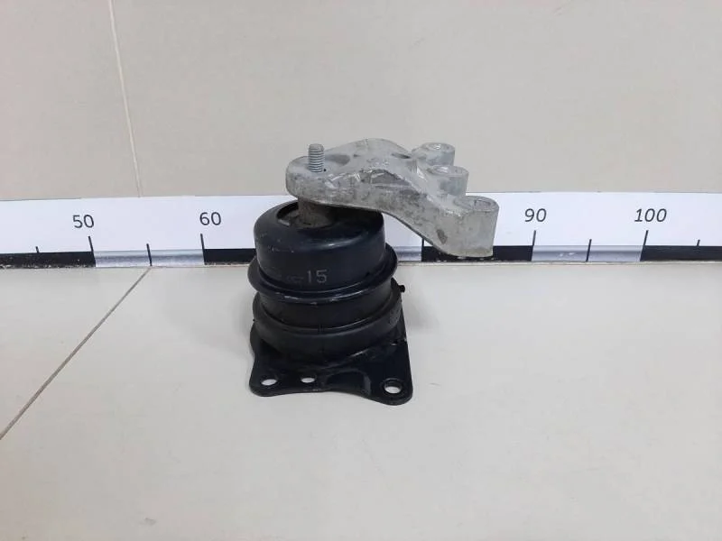 Опора двигателя правая Volkswagen Polo (Sed RUS) 2011>