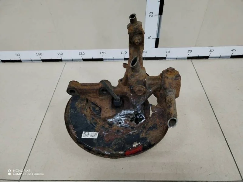 Кулак поворотный задний правый Toyota Camry (V40) 2006-2011