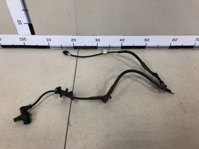 Датчик ABS передний левый Toyota Camry (V40) 2006-2011