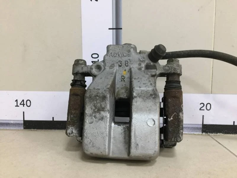 Суппорт задний правый Toyota Camry (V40) 2006-2011