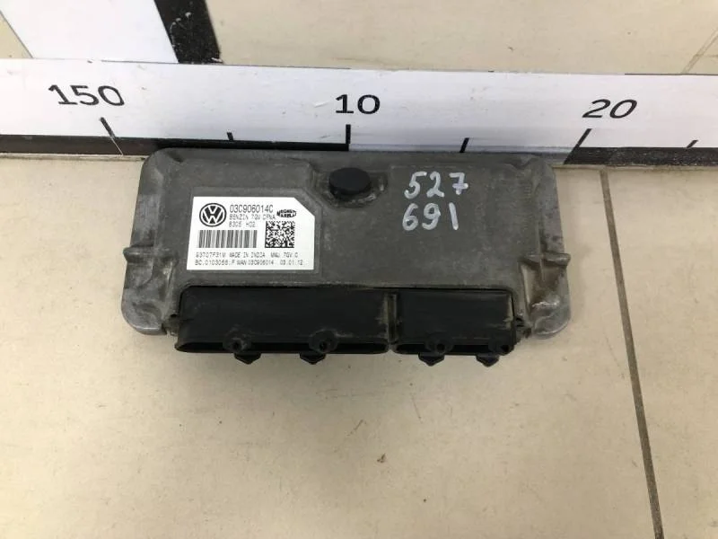 Блок управления двигателем Volkswagen Polo (Sed RUS) 2011>