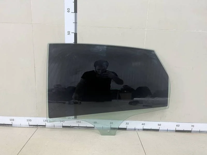 Стекло двери задней левой Ford Focus 3 2011>