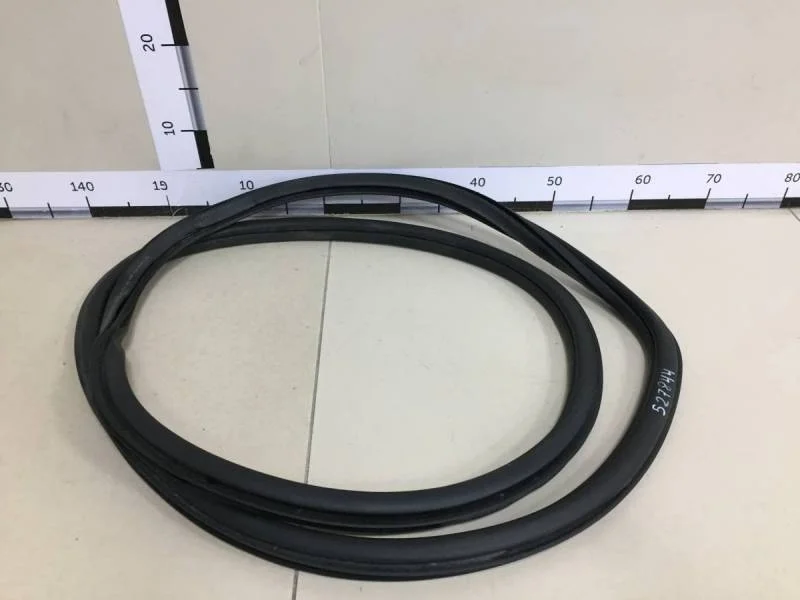 Уплотнитель проема двери задней правой Volkswagen Polo (Sed RUS) 2011>