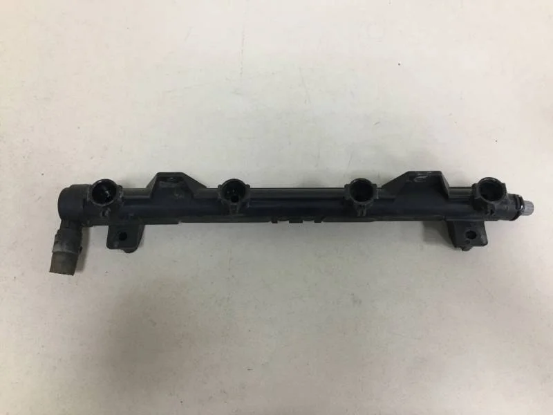 Рейка топливная (рампа) Volkswagen Polo (Sed RUS) 2011>