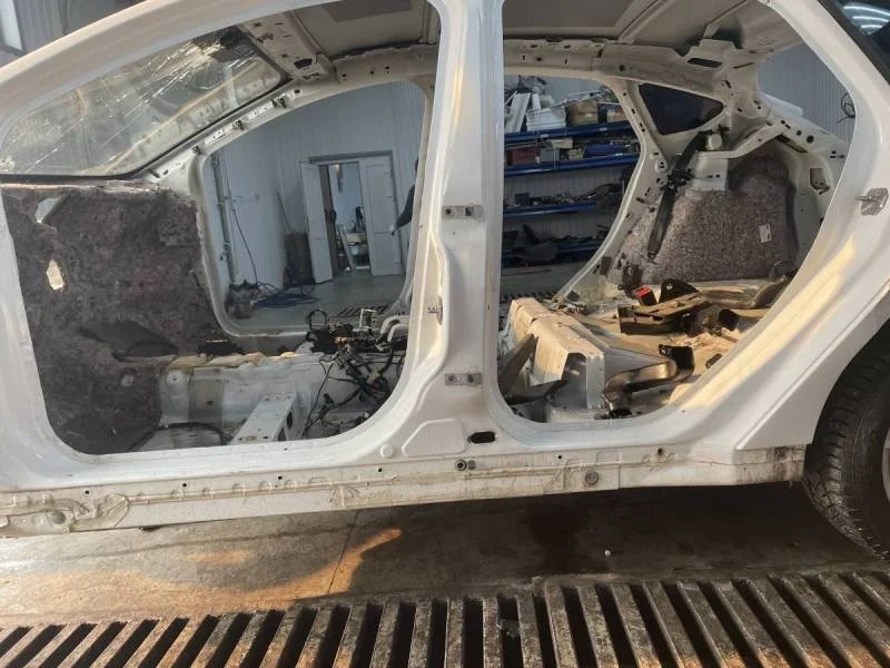 Порог со стойкой левый Ford Focus 3 2011>