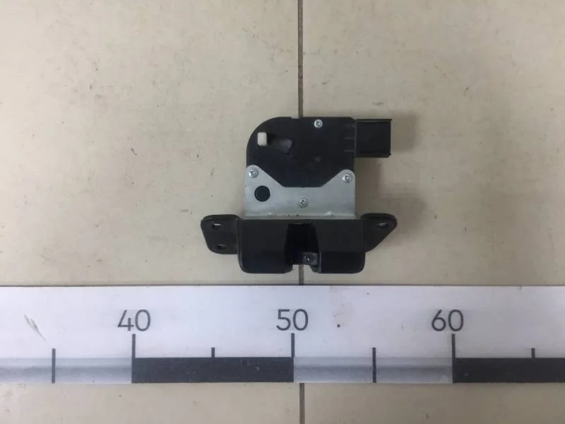 Замок багажника Kia Picanto (TA) 2011-2017