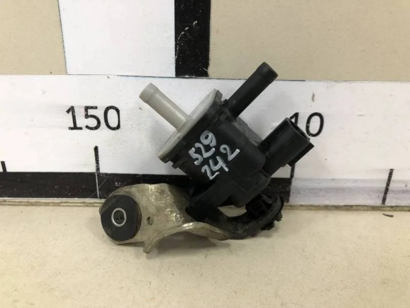 Клапан электромагнитный Toyota Corolla E150 2006-2013