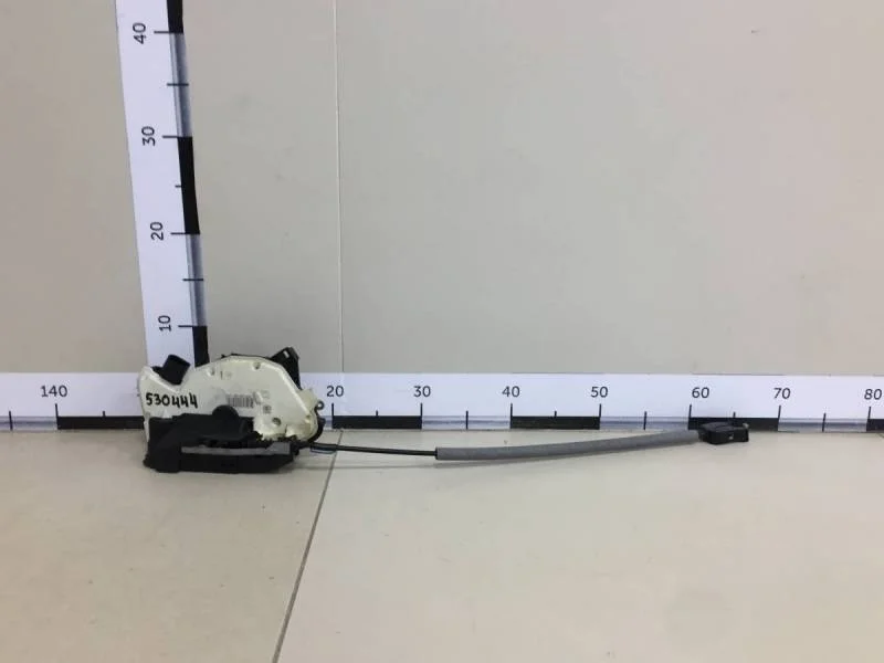 Замок двери задней правой Volkswagen Tiguan (5N2) 2011-2016