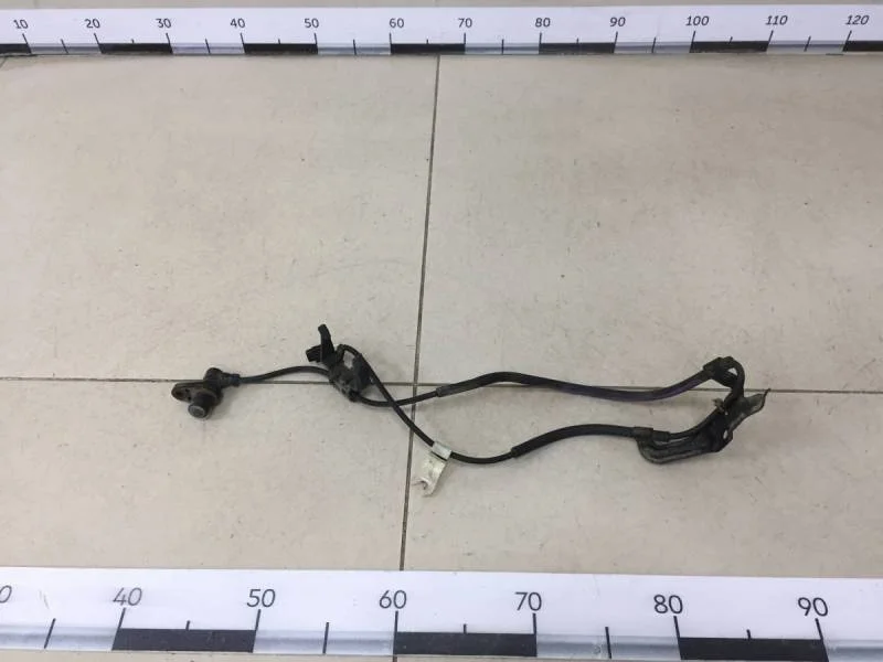 Датчик ABS передний левый Toyota Camry (V40) 2006-2011