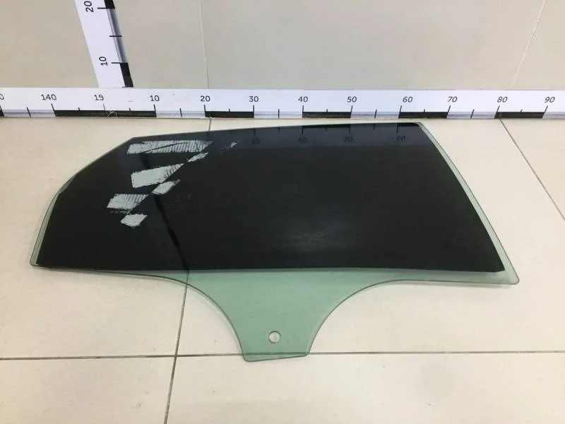 Стекло двери задней правой Ford Focus 3 2011>