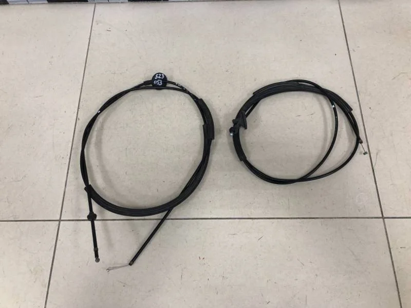 Трос открывания капота Skoda Kodiaq 2016>