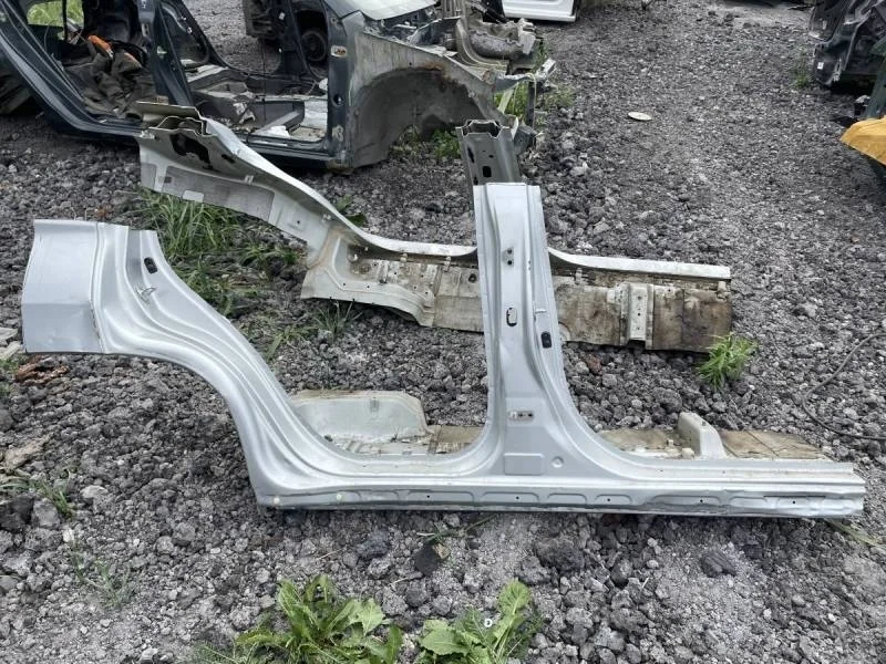 Порог со стойкой правый Mitsubishi Pajero/Montero Sport (KS) 2015>