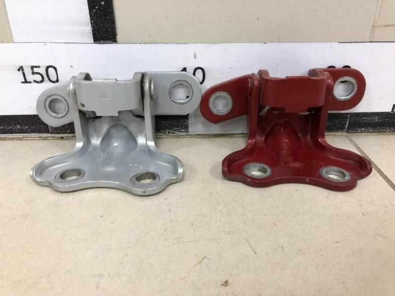 Петля двери задней левой верхняя Hyundai Solaris 2010-2017