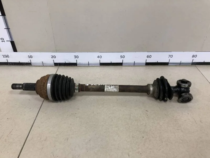 Полуось передняя левая Renault Sandero 2009-2014