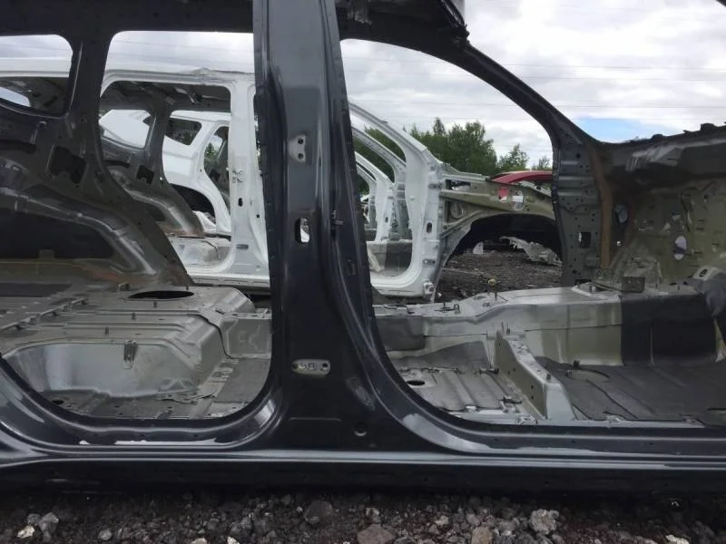 Порог со стойкой правый Mitsubishi Pajero/Montero Sport (KS) 2015>