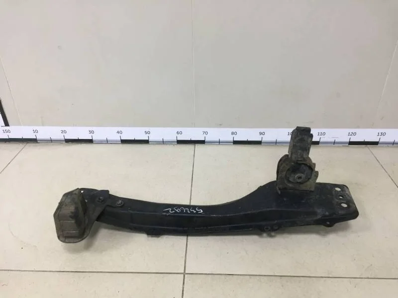 Балка передняя продольная Toyota Corolla E120 2001-2007