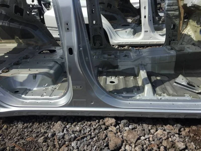 Порог со стойкой правый Mitsubishi Pajero/Montero Sport (KS) 2015>