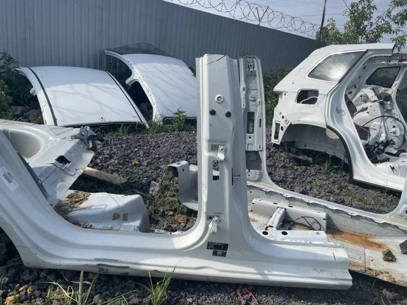 Порог со стойкой правый Skoda Rapid 2012-2020