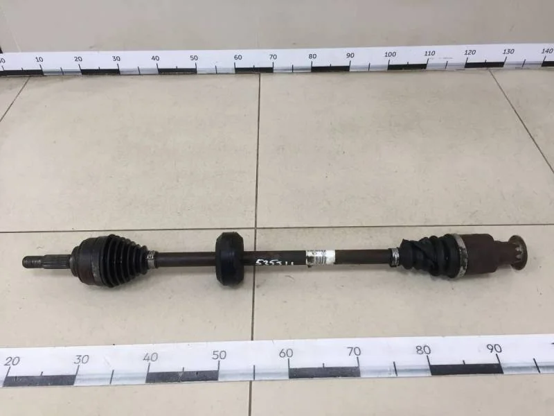 Полуось передняя правая Renault Sandero 2009-2014