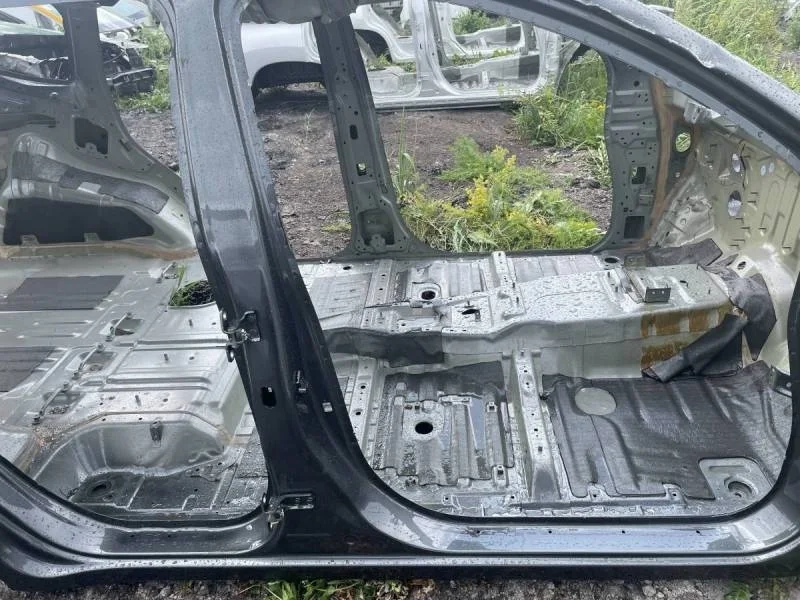 Порог со стойкой правый Mitsubishi Pajero/Montero Sport (KS) 2015>