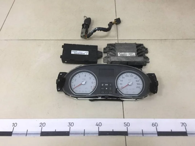 Замок зажигания Renault Sandero 2009-2014