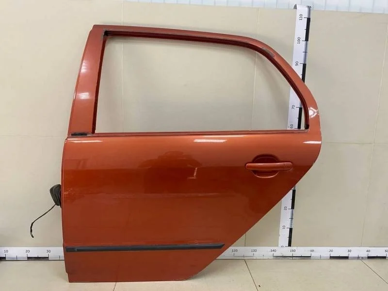 Дверь задняя левая Skoda Fabia (6Y) 1999-2007