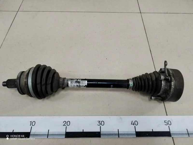 Полуось передняя левая Volkswagen Polo (Sed RUS) 2011>