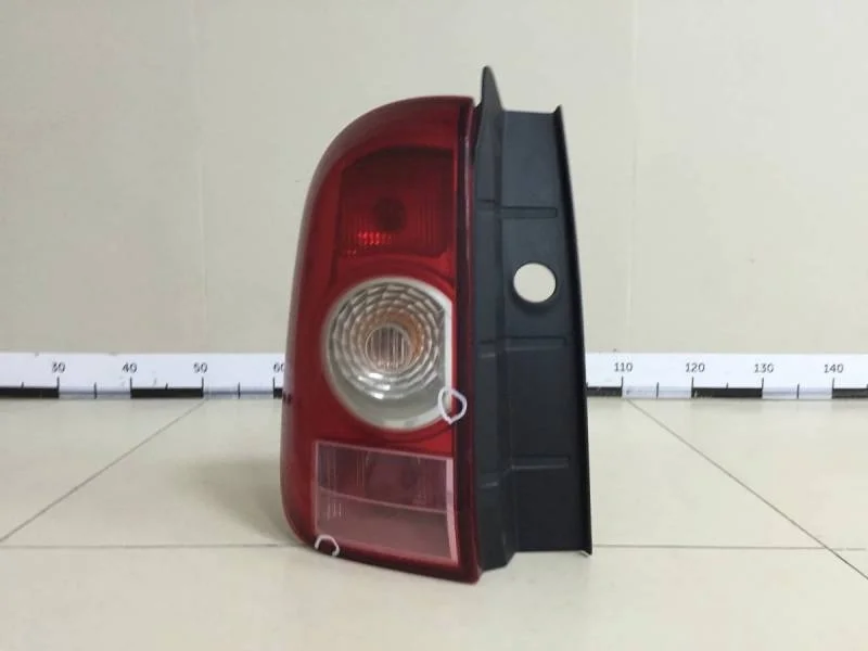 Фонарь задний левый Renault Duster 2012>