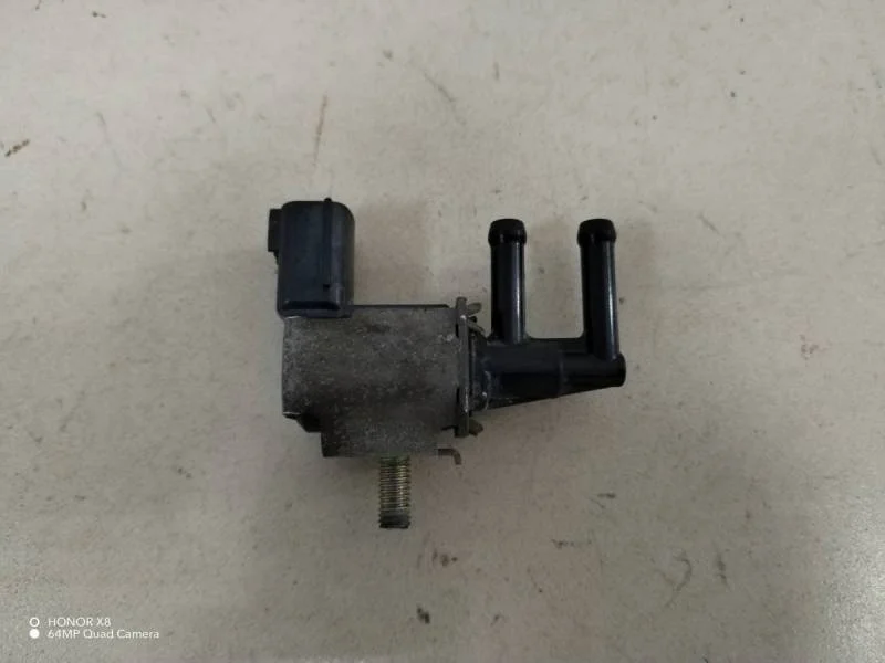 Клапан электромагнитный Nissan Primera (P12) 2002-2007