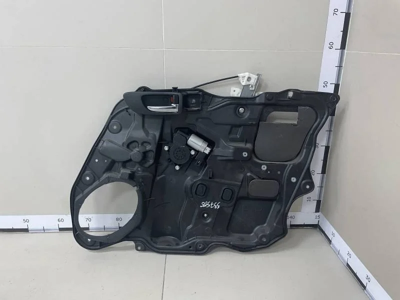 Стеклоподъемник электр. передний правый Mazda Mazda 3 (BK) 2002-2009